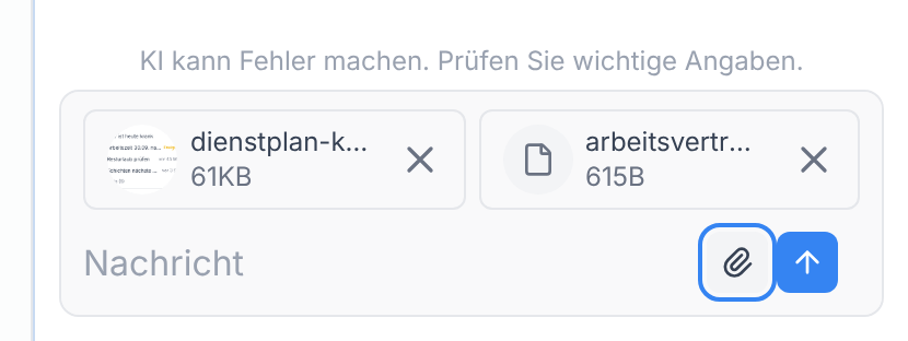 Zwei angehängte Dateien über dem Feld Nachricht, daneben der Knopf Datei anhängen